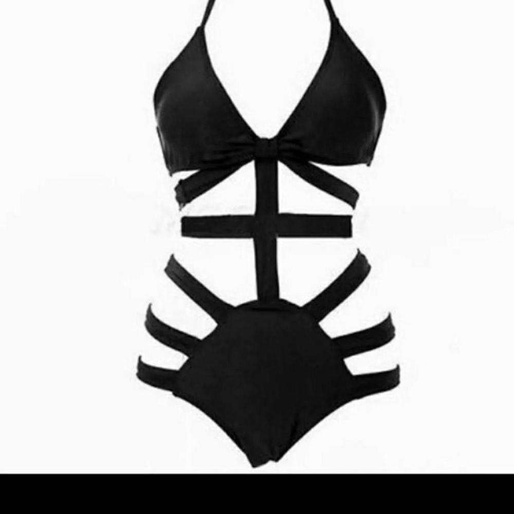 Strappy swimsuit